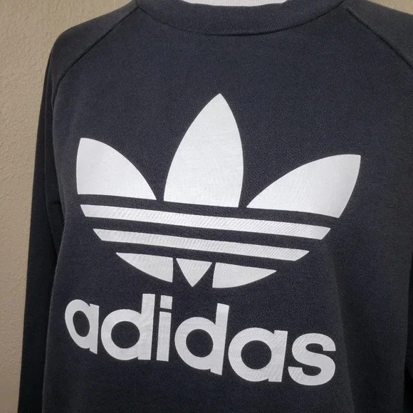 Adidas Trefoil Logo Spell Out Sweatshirt Size XL Cropped Pullover - Picture 2 of 9
